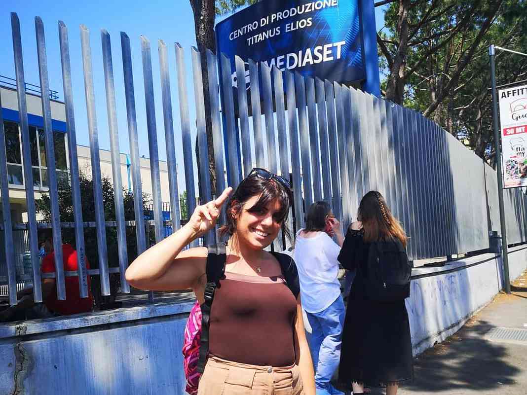 Immagine articolo: Giovane cantante margheritese a Mediaset ai provini di “Amici“. Valeria Morreale insegue il suo sogno e incrocia le dita