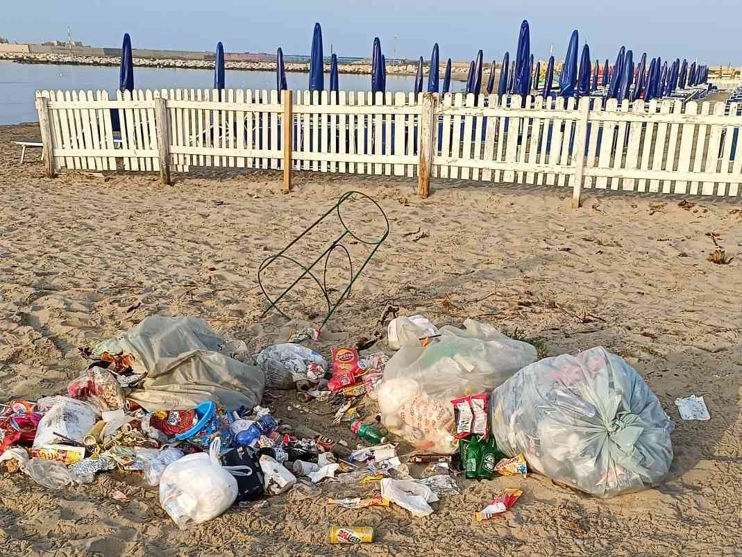 Immagine articolo: Menfi. Abbandono dei rifiuti. Pugno duro dell'amministrazione, arrivano le prime multe