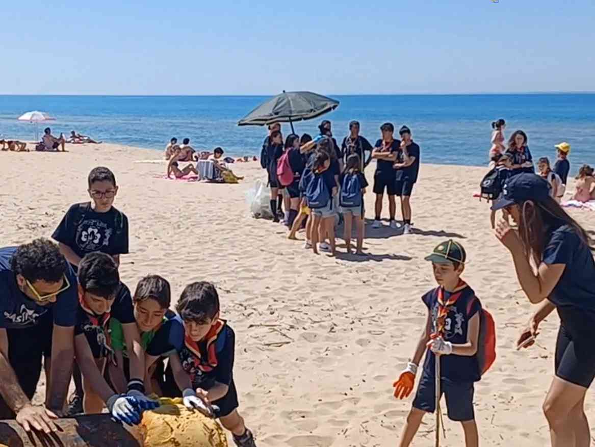 Immagine articolo: Giornata Plastic Free a Menfi, tanti volontari presenti  tra le due piazzette del Lido Fiori