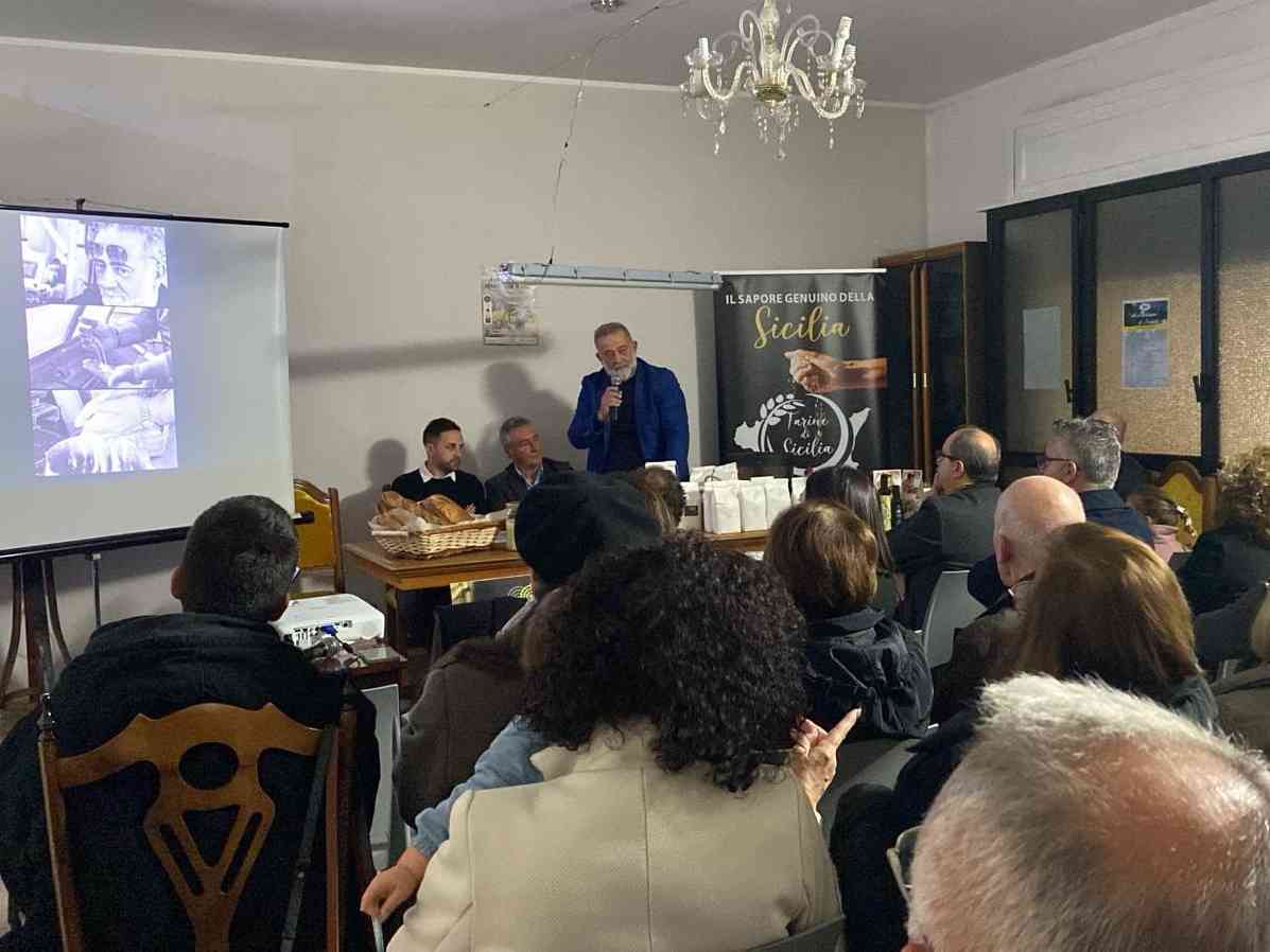 Immagine articolo: Menfi. Grande partecipazione per l'incontro “Il Pane Siciliano e i Tesori dei Grani Antichi“