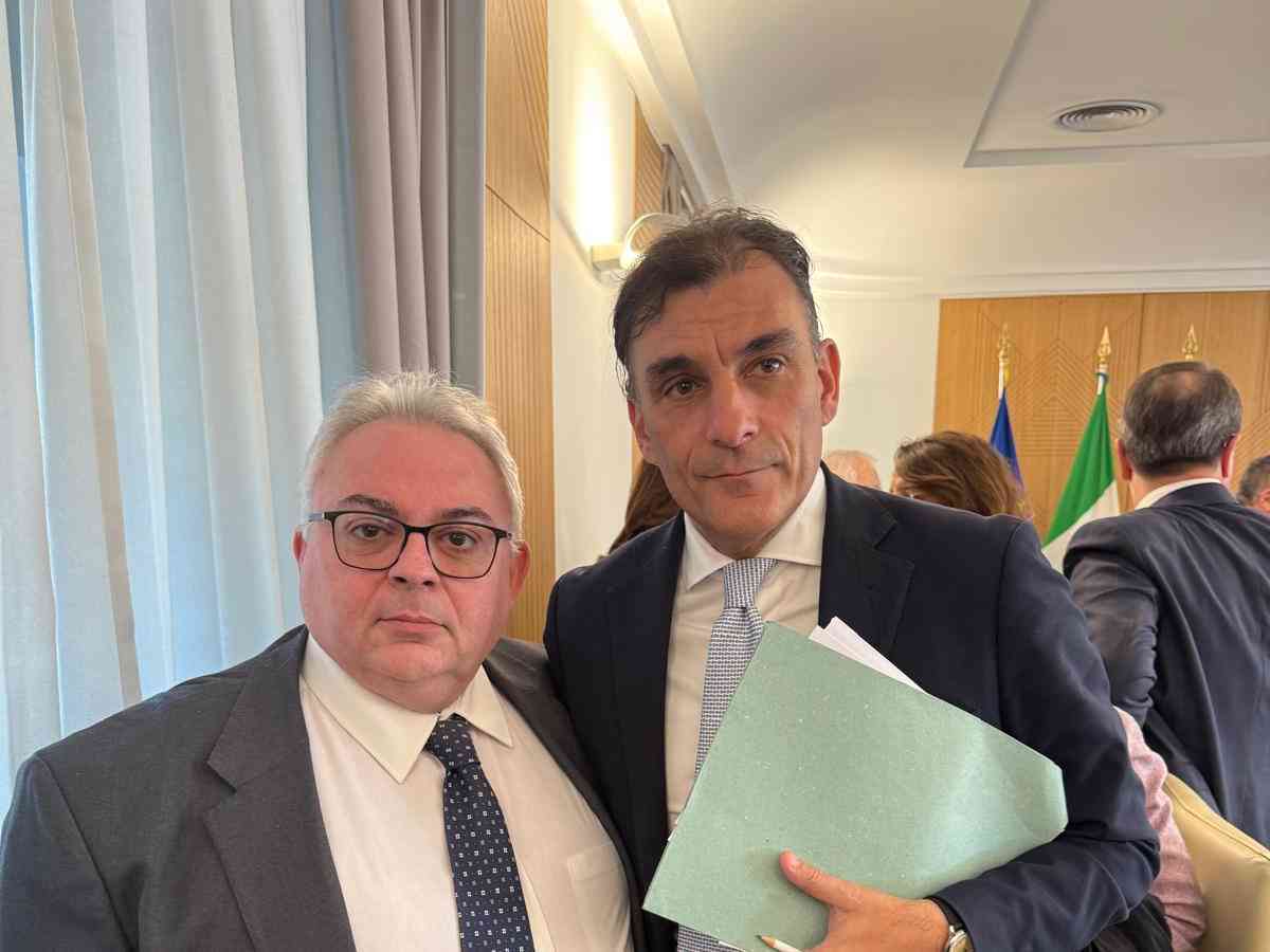 Immagine articolo: Uragano Harry. Dal 31 marzo possibile richiedere i contributi a fondo perduto per l’indennizzo