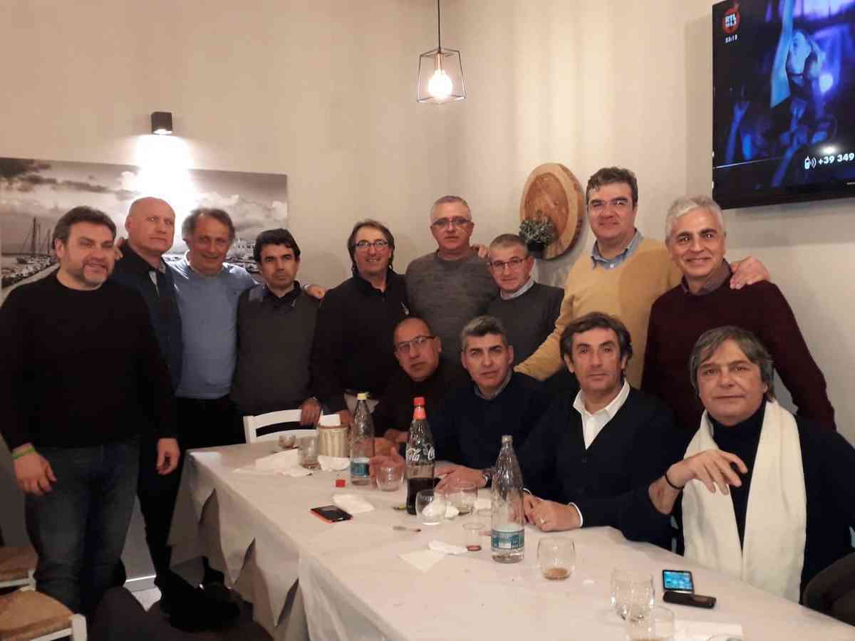 Immagine articolo: Si ritrovano dopo 36 anni gli ex compagni della 5 B dell’Istituto Tecnico per Geometri G. Caruso di Alcamo