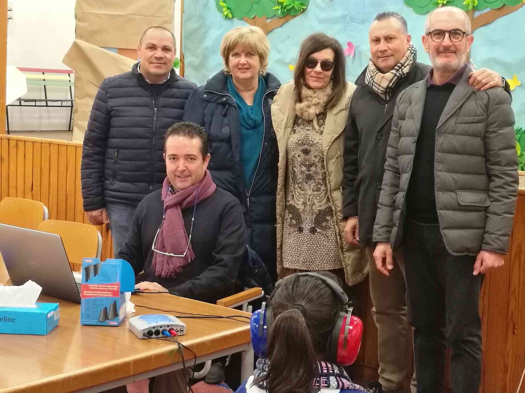 Immagine articolo: Il Rotary per la salute: a Menfi screening uditivo gratuito nella scuola primaria