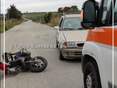 Immagine articolo: Scontro tra auto e moto sulla provinciale Menfi - Santa Margherita di Belice