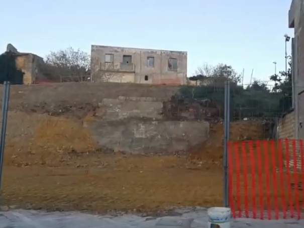 Immagine articolo: Santa Margherita di Belice, slargo Lombardo rimosso “ecomostro“
