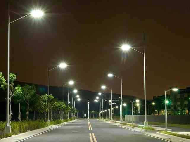 Immagine articolo: Fondi europei per migliorare gli impianti di illuminazione. Finanziamenti per S. Margherita, Montevago e Sambuca
