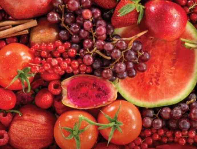 Immagine articolo: Mangiare cibi rossi fa bene anche alla mente. Ecco quali sono e perchè preferirli
