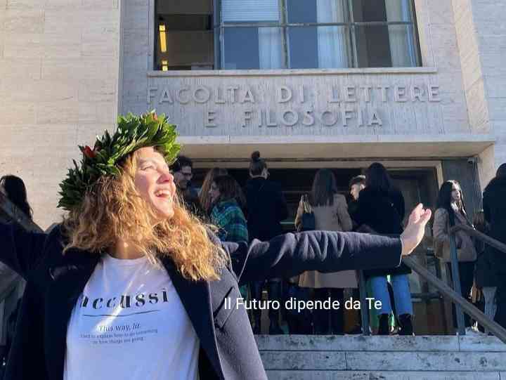Immagine articolo: Ex Miss Italia Giusy Buscemi si laurea alla Sapienza. I genitori: “Siamo fieri di te“