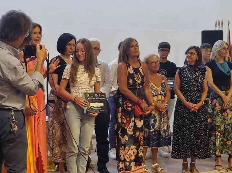 Immagine articolo: L'Officina del Racconto, la menfitana Anita Buttafuoco è la vincitrice della VI edizione della sezione didattica del “Premio letterario Tomasi di Lampedusa“