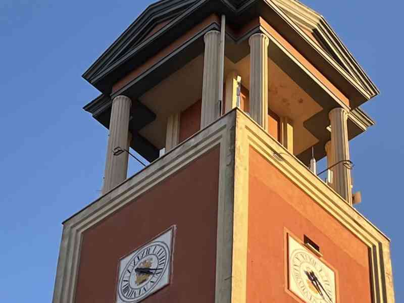Immagine articolo: Poggioreale, dopo 20 anni torna a funzionare l’orologio civico. La soddisfazione del Sindaco