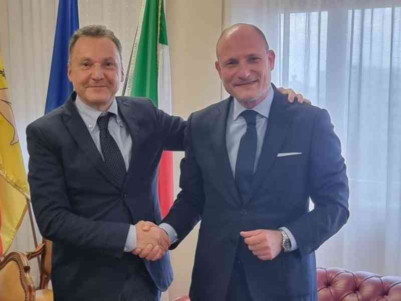 Immagine articolo: Il medico menfitano Antonio Mauceri nominato primario di Oculistica presso Ospedale Sant’Antonio Abate