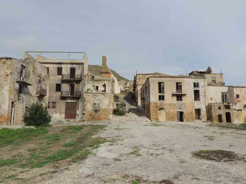 Immagine articolo: Settore dei lavori pubblici in “gran fermento” nel centro belicino di Poggioreale.