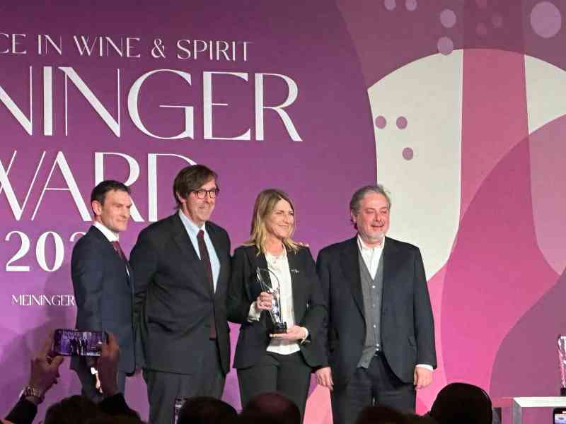 Immagine articolo: Planeta ottiene il prestigioso riconoscimento di “Famiglia del vino 2024”