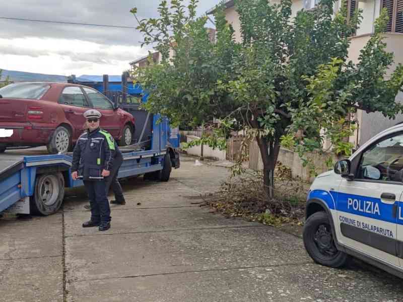 Immagine articolo: Salaparuta, attivato l’iter per il servizio di sgombero di veicoli da rottamare