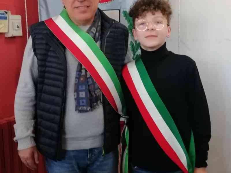 Immagine articolo: Eletto Francesco Restivo il nuovo “baby sindaco” del comune di Salaparuta