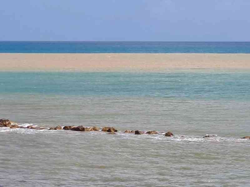 Immagine articolo: Chiazza marrone al largo di Porto Palo: Non è inquinamento. “Colpa“ della pioggia