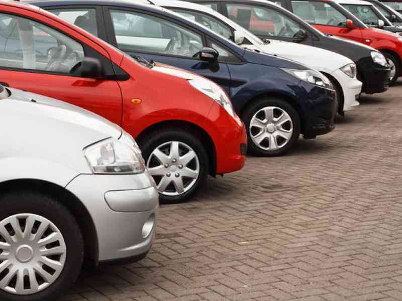 Immagine articolo: Il mercato delle auto in Italia tra incentivi, addio al diesel e svolta green