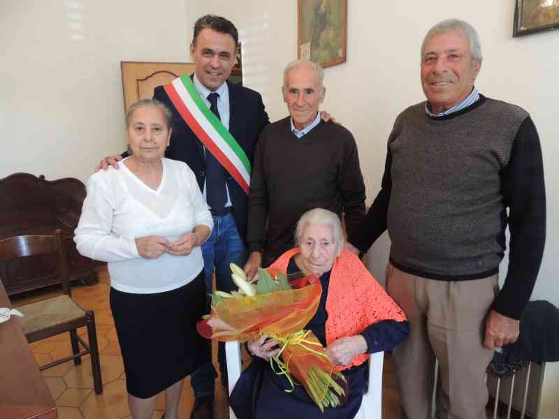 Immagine articolo: Ci ha lasciati Maria Salvaggio, la 'nonna' ultracentenaria a sette giorni dal compleanno