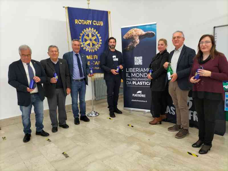 Immagine articolo: Cambiamenti climatici e gestione pubblica dell'acqua“, Rotary di Menfi incontra studenti del Liceo Archinedr