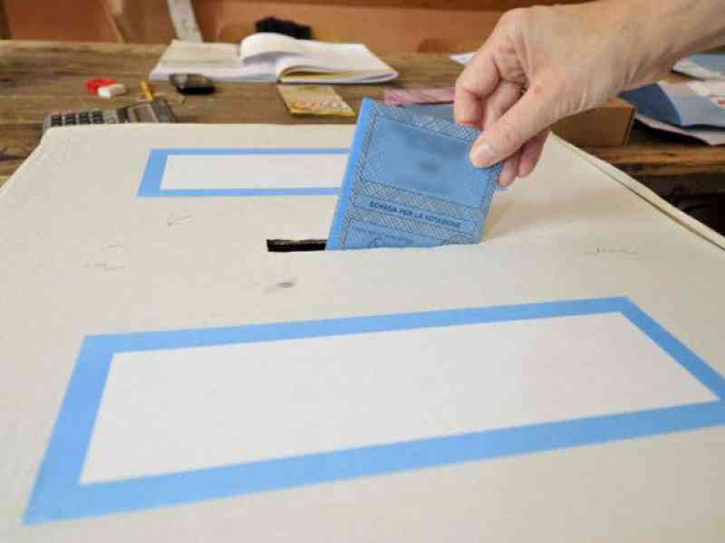 Immagine articolo: Manca data voto ex Province, partiti già a lavoro su liste. Ipotesi voto 27 aprile
