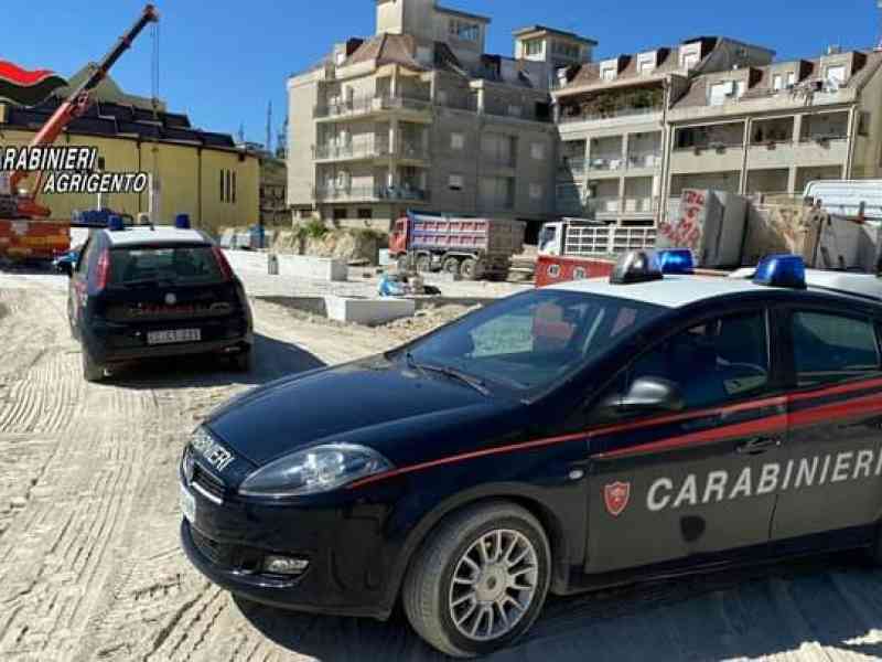 Immagine articolo: Cantiere per la costruzione di un ipermercato a Canicattì. Quattro lavoratori in nero all’opera.130.000 di sanzione