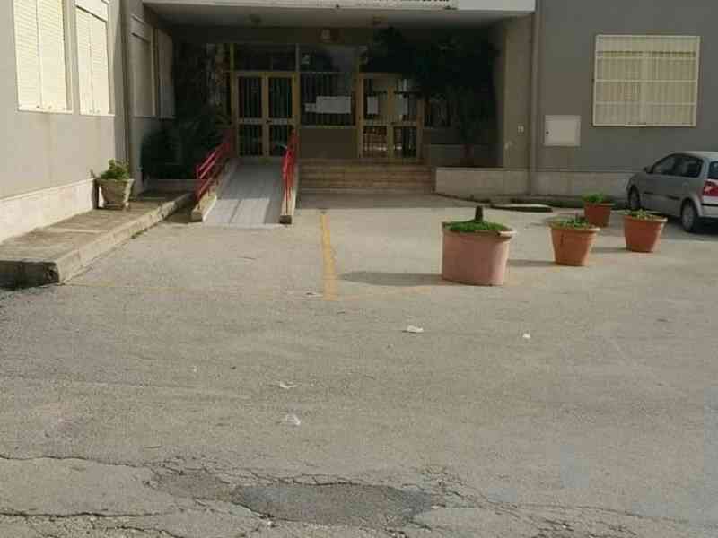 Immagine articolo: Aunno positivo. Scatta la didattica a distanza per una classe della scuola media di Santa Margherita. Classe in quarantena