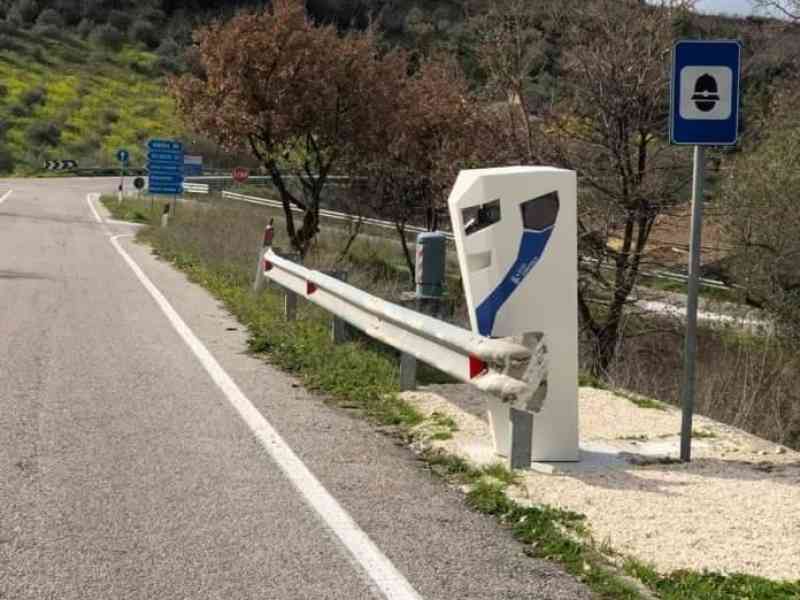 Immagine articolo: Un nuovo dispositivo autovelox a Bisacquino. Ecco a quale altezza sarà operante