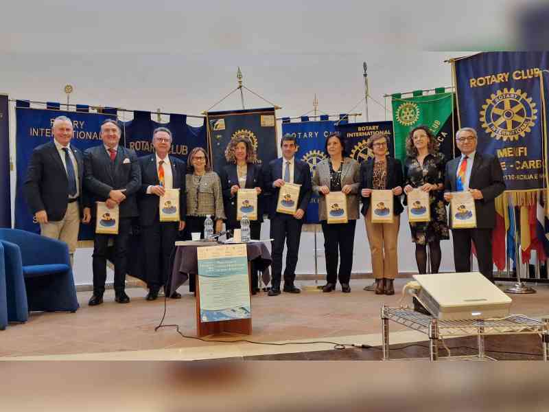 Immagine articolo: Rotary, incontro informativo sul “Pesce Azzurro e Dieta Mediterranea: un mare di benessere“