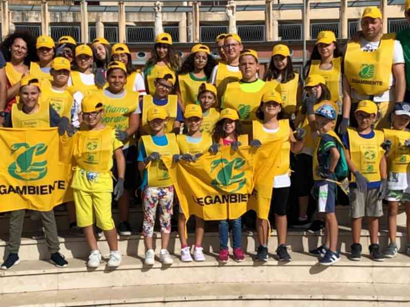 Immagine articolo: Poggioreale, successo per la manifestazione ambientale-volontaristica: “Puliamo il mondo“