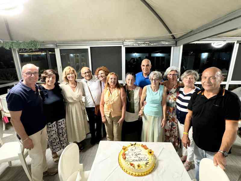 Immagine articolo: “Rimpatriata“ per un gruppo di amici e amiche nati a Salaparuta nel 1959