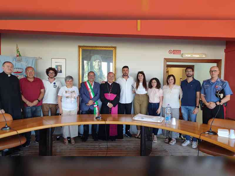 Immagine articolo: Salaparuta. Domenica consegna degli articoli della Costituzione a 24 giovani