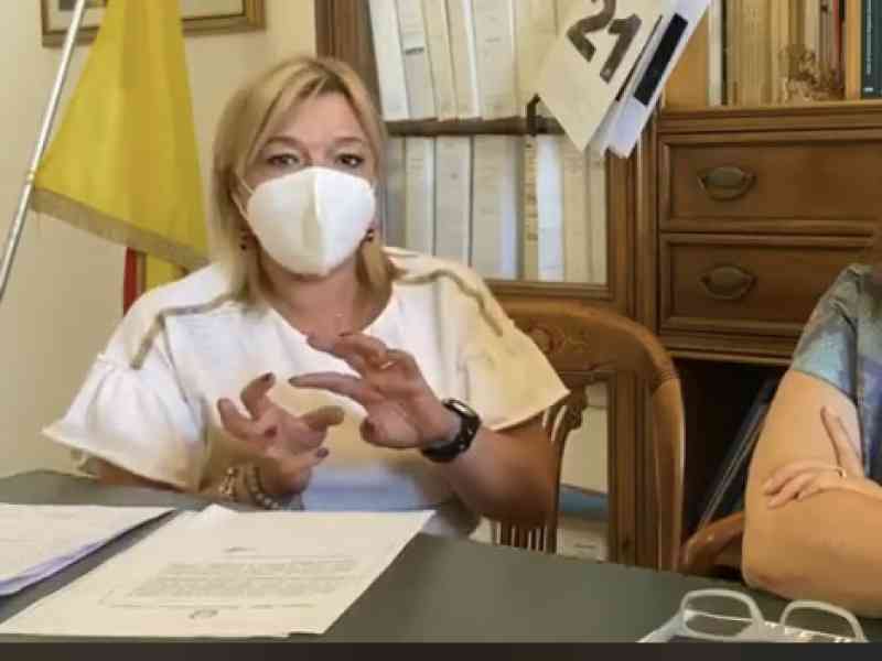 Immagine articolo: Menfi, Nadia Curreri si dimette da Assessore