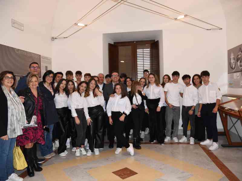Immagine articolo: I ragazzi dell'IISS Arena Menfi protagonisti di “Menfi, Citta italiana del vino 2023“