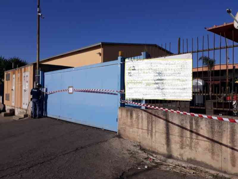 Immagine articolo: Favara, la Polizia di Stato sequestra impianto di demolizione e area per inquinamento ambientale. Ecco cosa non funzionava