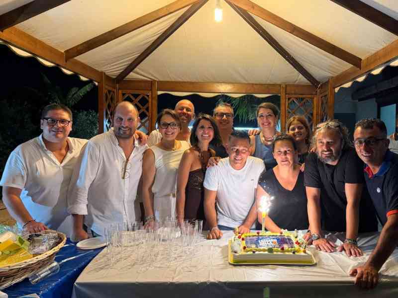Immagine articolo: Menfi. I Ragazzi della “G“ Rimpatriata tra compagni di scuola dopo 33 anni dalle scuole medie
