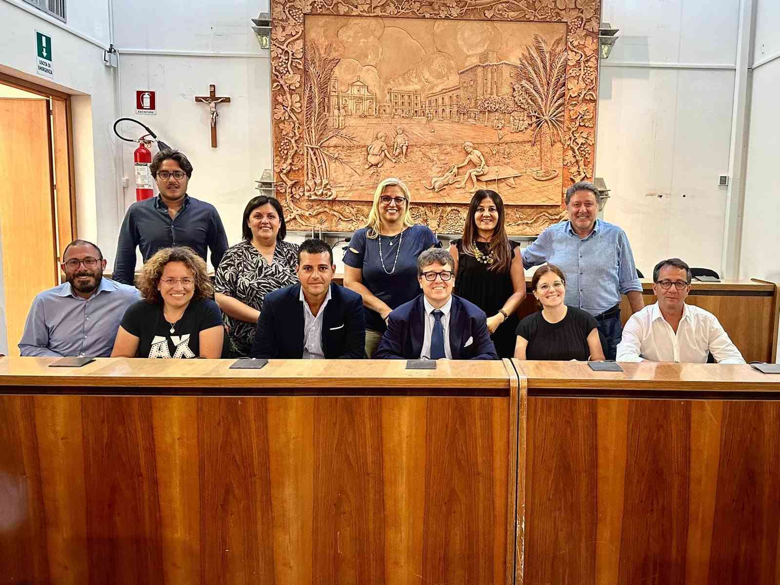 Immagine articolo: Menfi, acqua. L’Amministrazione: “Nessun trasferimento del servizio idrico. L'acqua è e resterà pubblica“