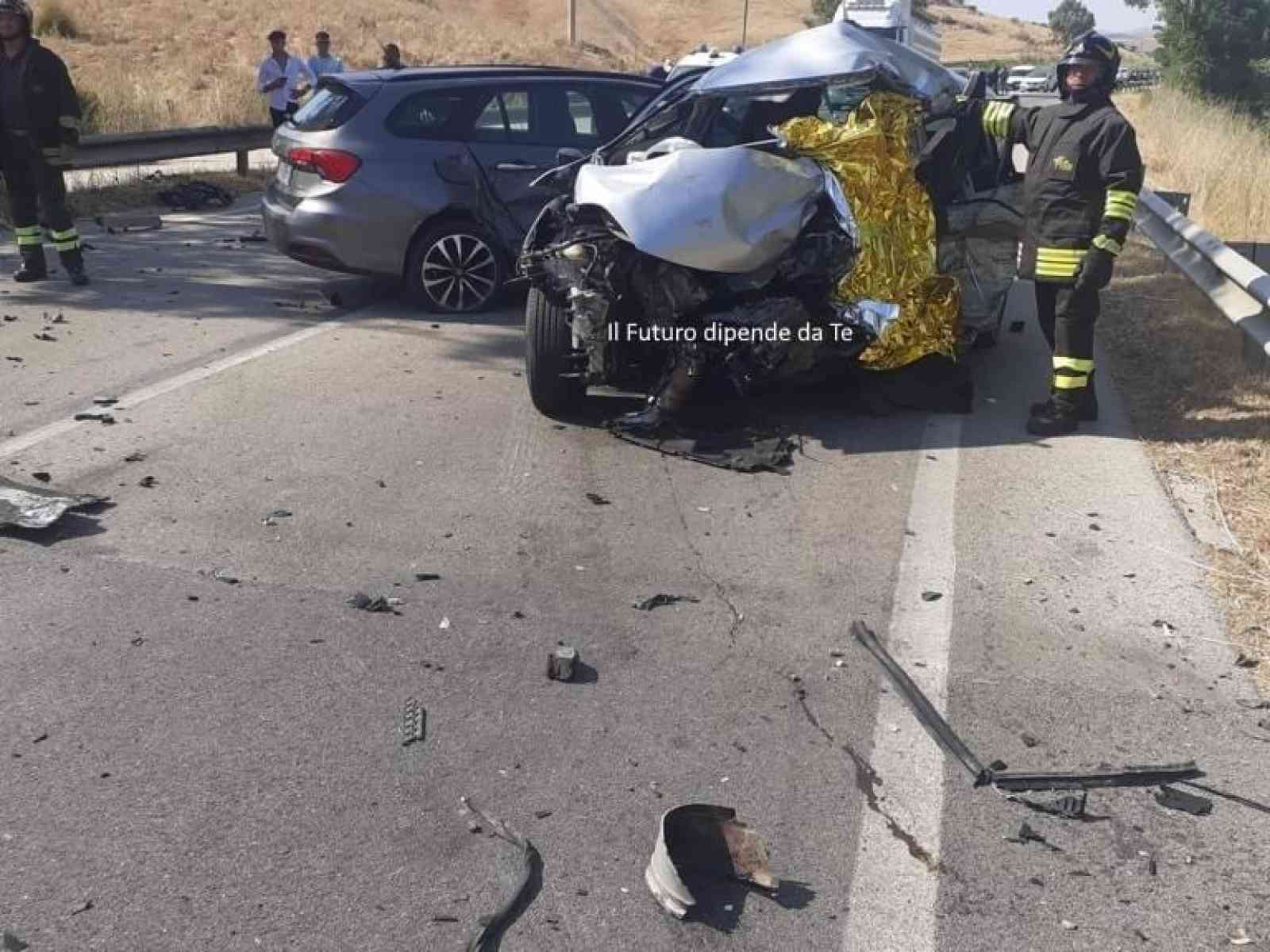 Immagine articolo: Incidente mortale sulla fondovalle Sciacca – Palermo. A perdere la vita un autista di 55 anni di Bagheria.