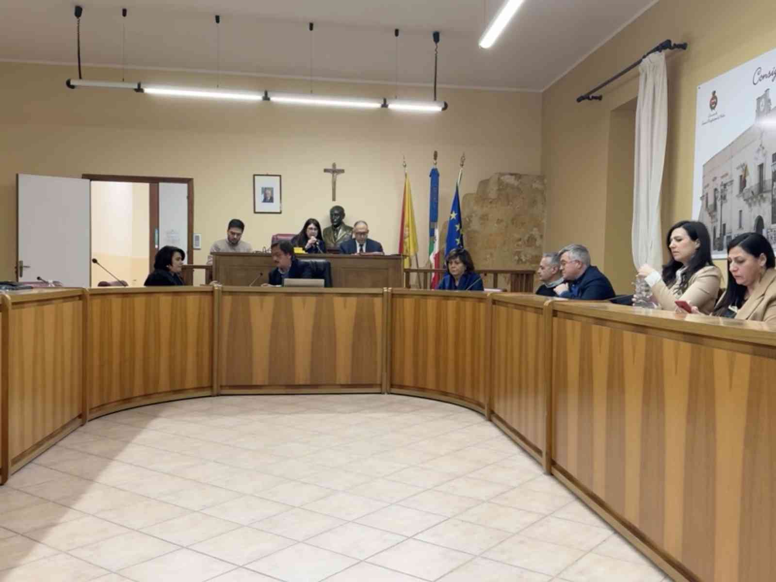 Immagine articolo: Santa Margherita. Dissesto non approvato. Si va verso lo scioglimento del Consiglio Comunale