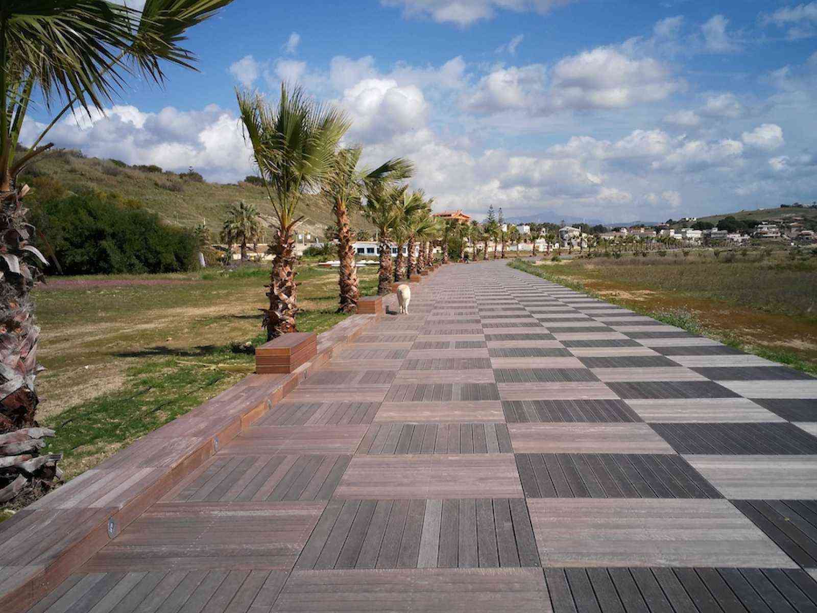Immagine articolo: Menfi. Servizi balneari, passerelle e scerbatura: le precisazioni della Giunta dopo le critiche dell’opposizione
