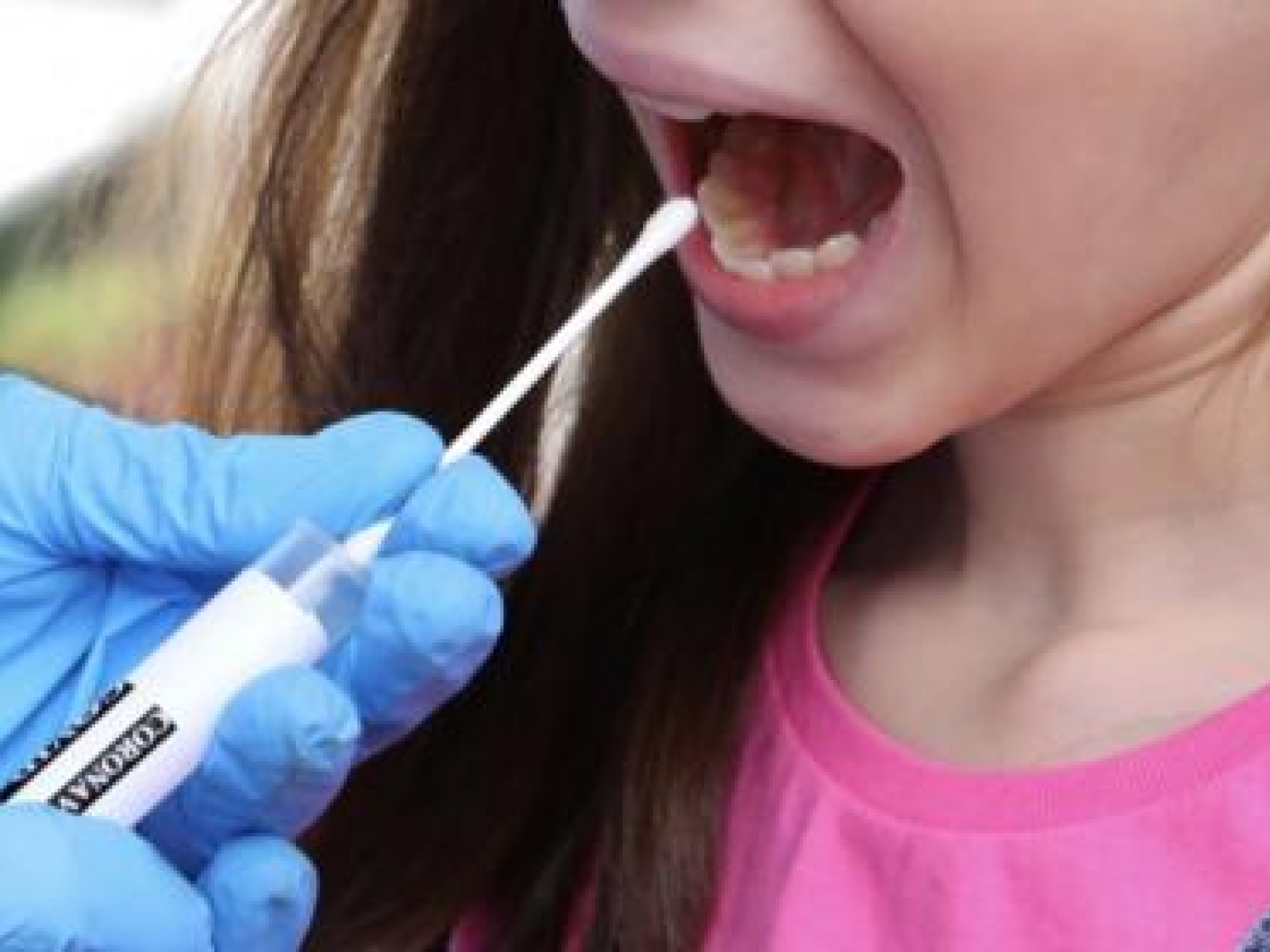 Immagine articolo: Covid, rientro a scuola in sicurezza. In Sicilia test salivari a campione, monitoraggi e mascherine