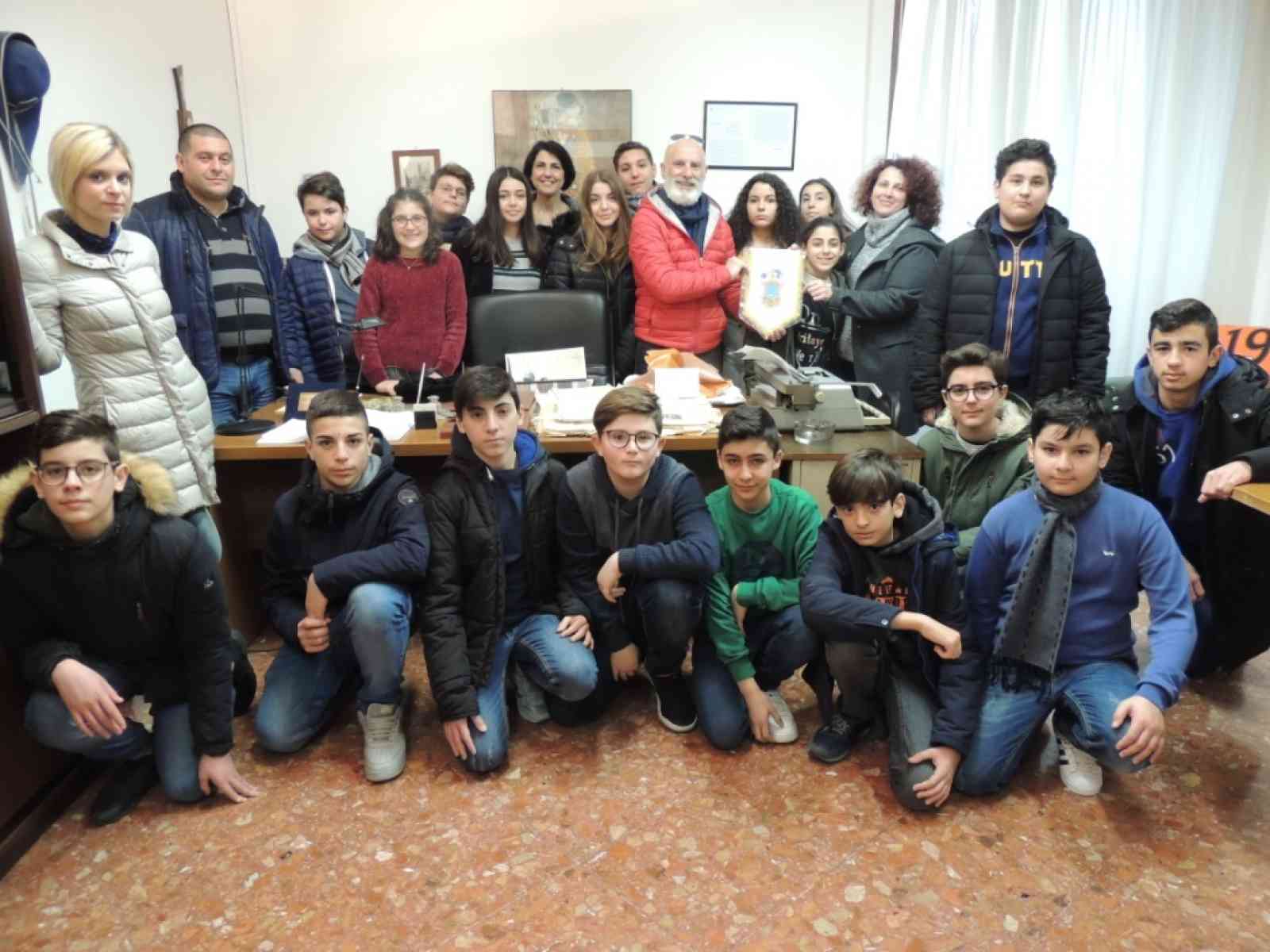 Immagine articolo: Poggioreale, alunni in visita agli uffici di Falcone e Borsellino