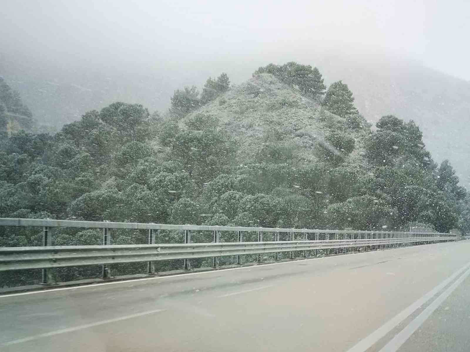 Immagine articolo: Temperature in calo e neve sulla Fondovalle, Palermo - Sciacca