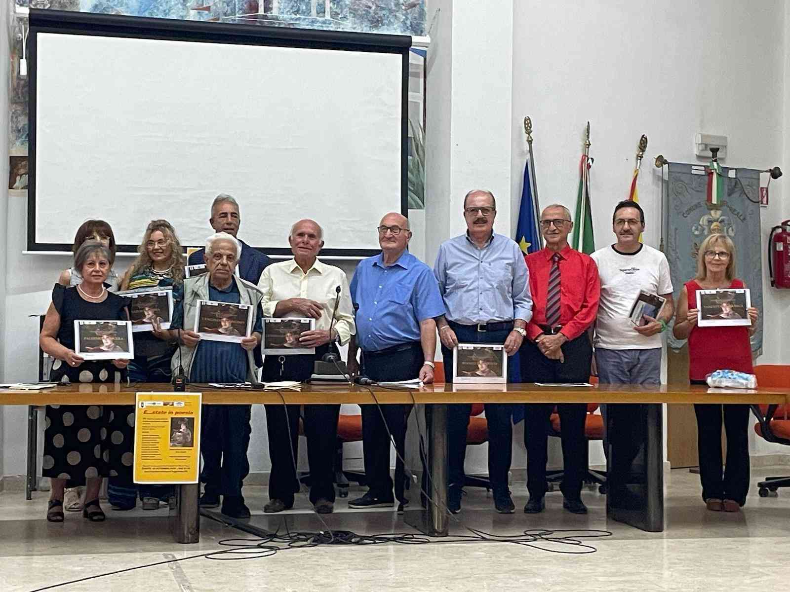 Immagine articolo: Poggioreale. Concluso con successo l'evento “E…state in poesia“