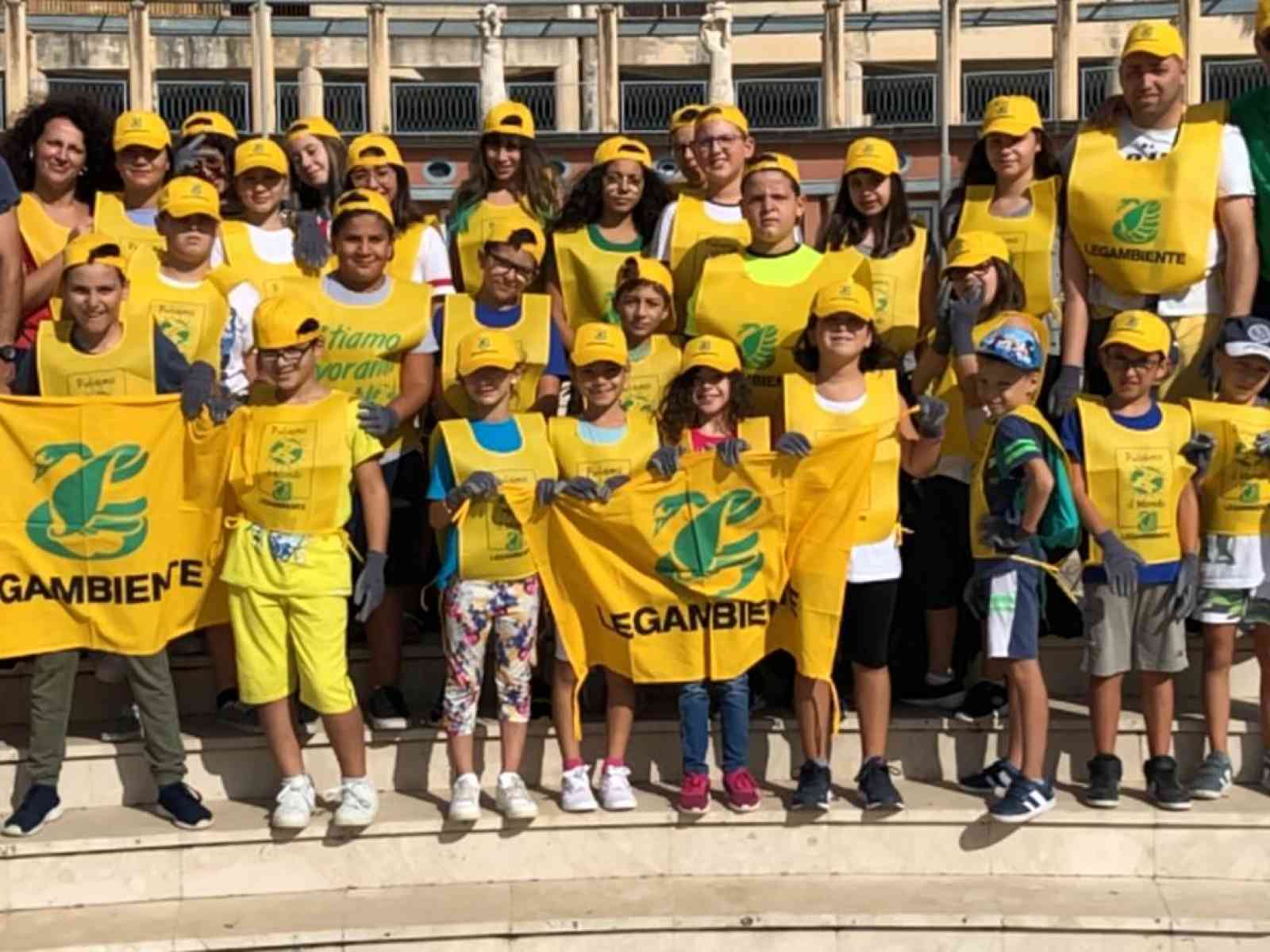 Immagine articolo: Poggioreale, successo per la manifestazione ambientale-volontaristica: “Puliamo il mondo“