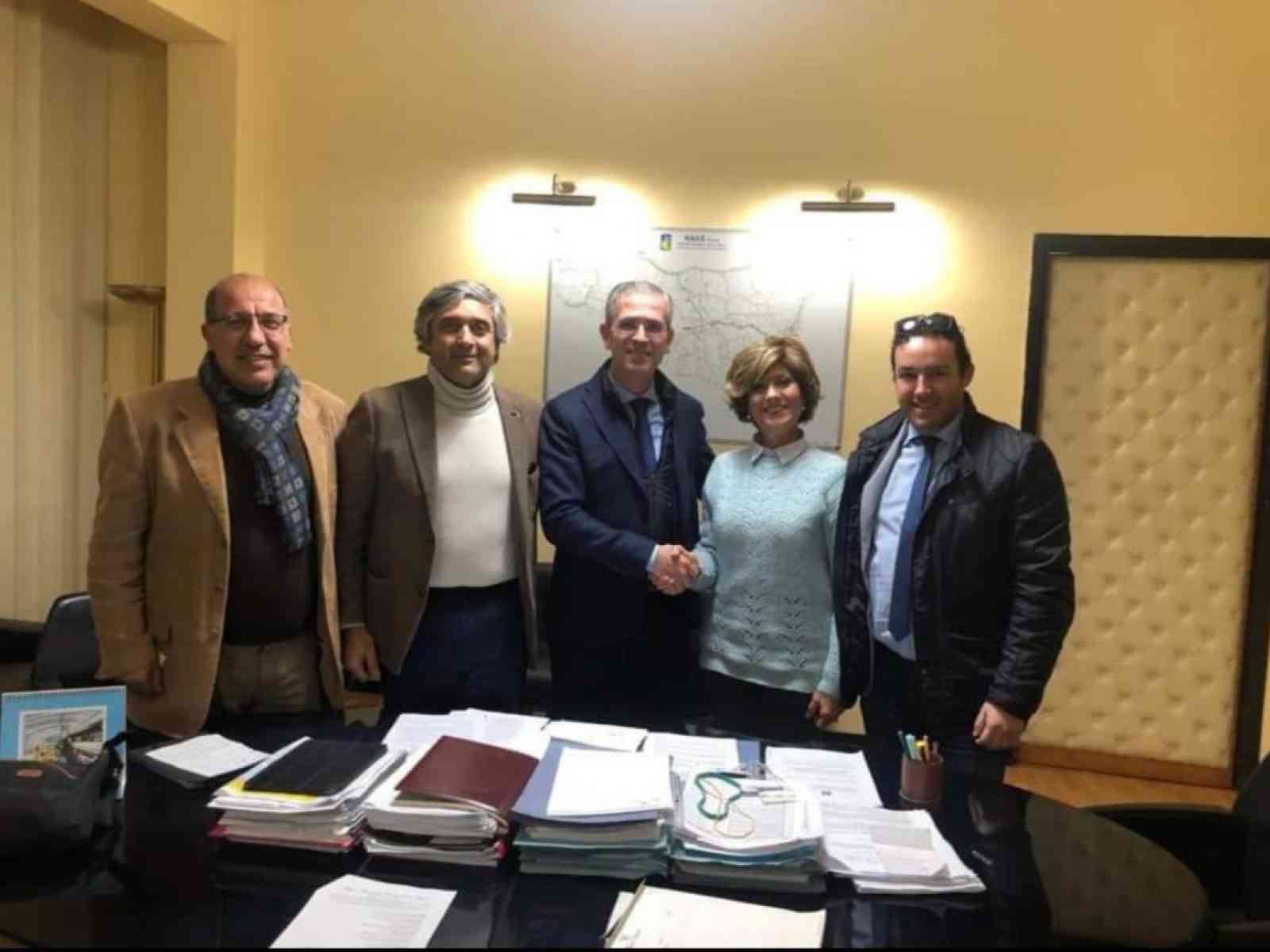 Immagine articolo: Salaparuta, Amministratori comunali incontrano Assessore regionale e Presidente ARS