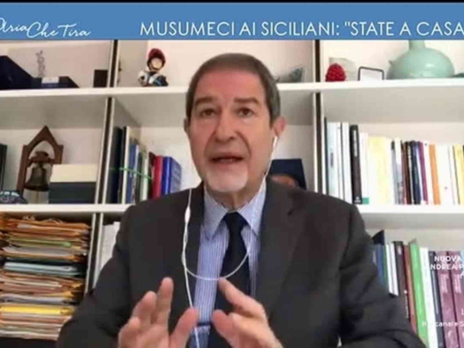 Immagine articolo: Consegne a domicilio in Sicilia anche la domenica, ok attività motoria vicino casa. Ecco cosa prevederà l'Ordinanza di Musumeci