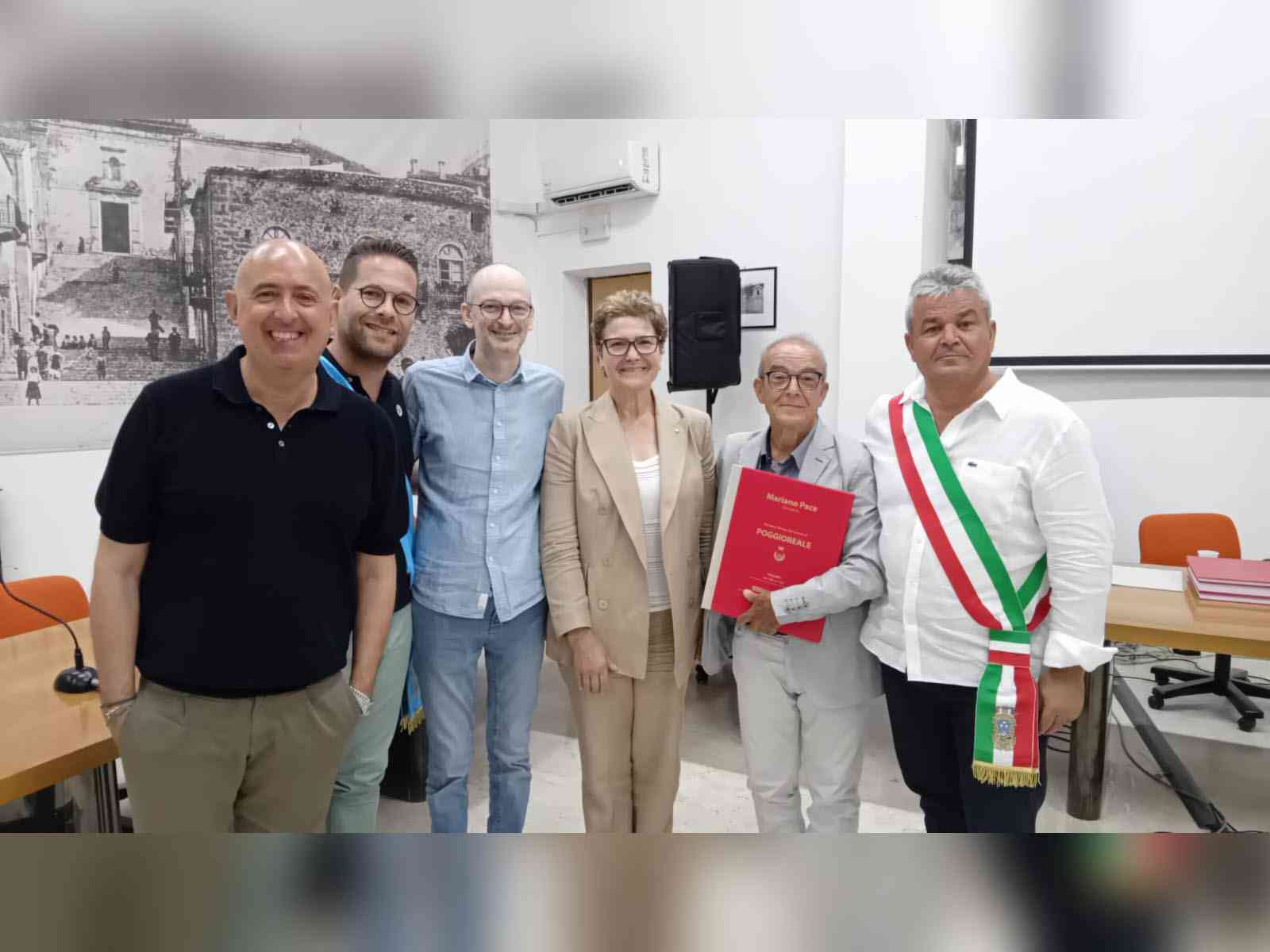 Immagine articolo: Presentati i quattro volumi contenenti la raccolta di articoli di Mariano Pace su Poggioreale