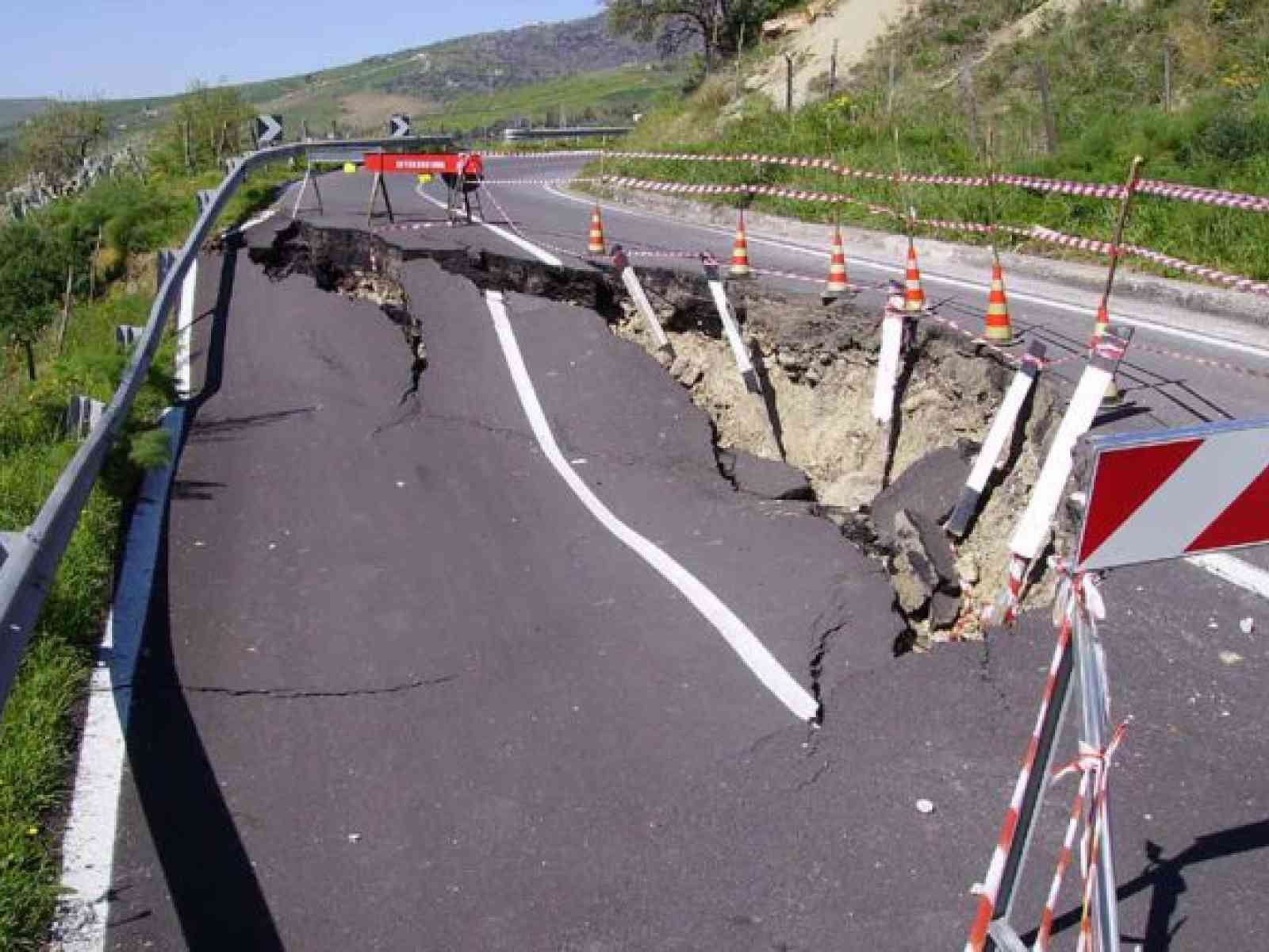 Immagine articolo: Montevago,  messa in sicurezza nodi ad alto rischio della rete viaria comunale. Affidato incarico per la redazione del progetto esecutivo